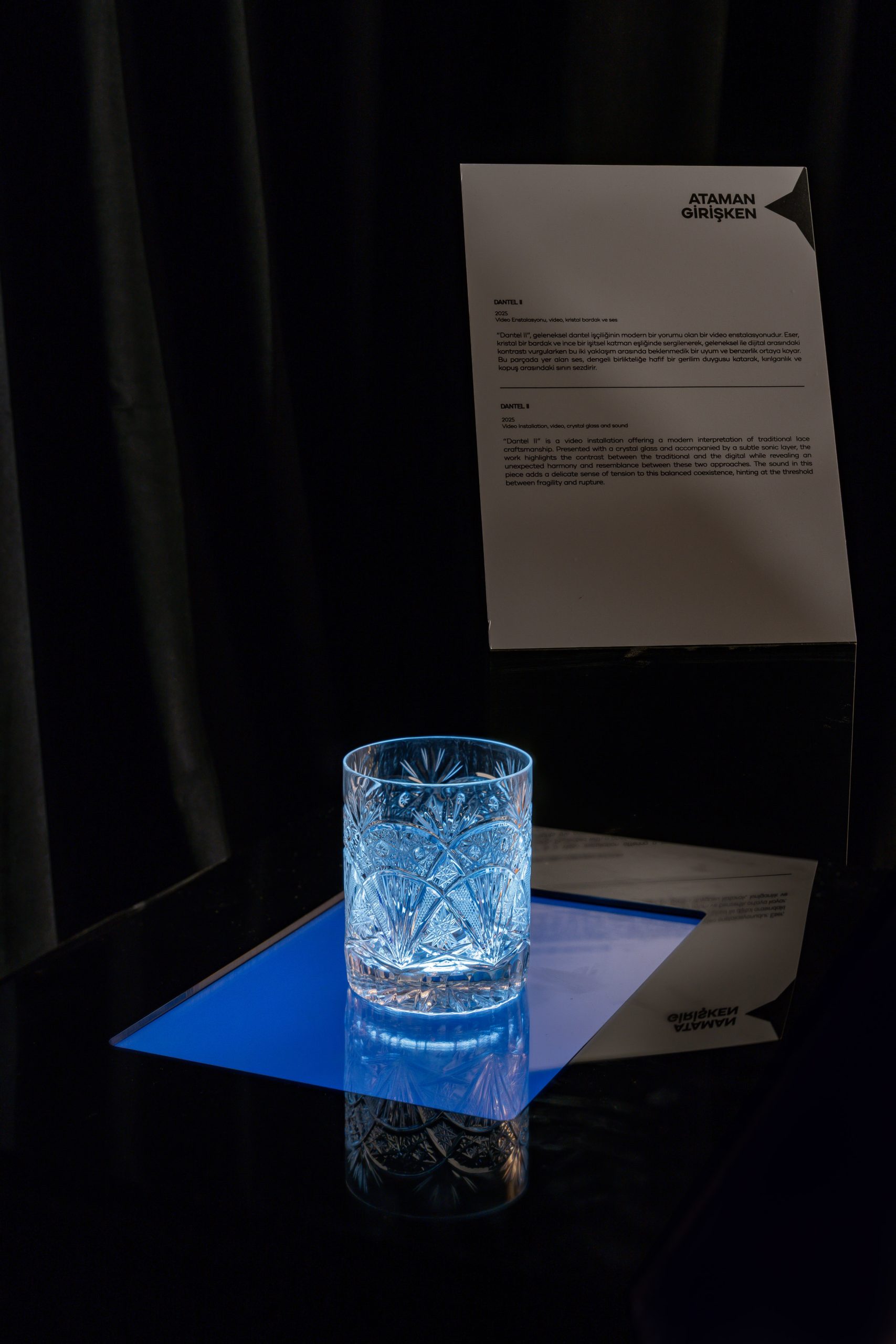 Dantel II projected pattern detail